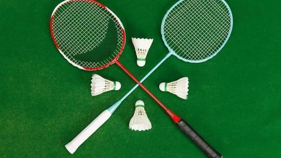 燃爆！2023海露羽毛球赛：克尔斯滕布伊滕VS拉哈尤拉马丹蒂巅峰对决，谁将问鼎？